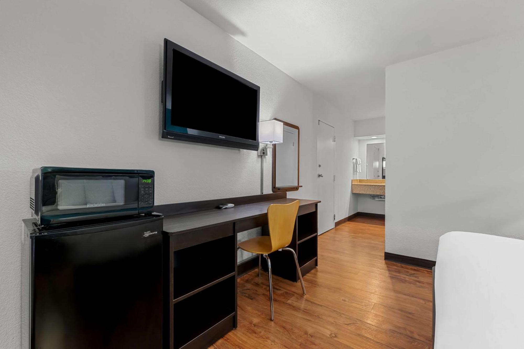Americas Best Value Inn Hamilton 外观 照片