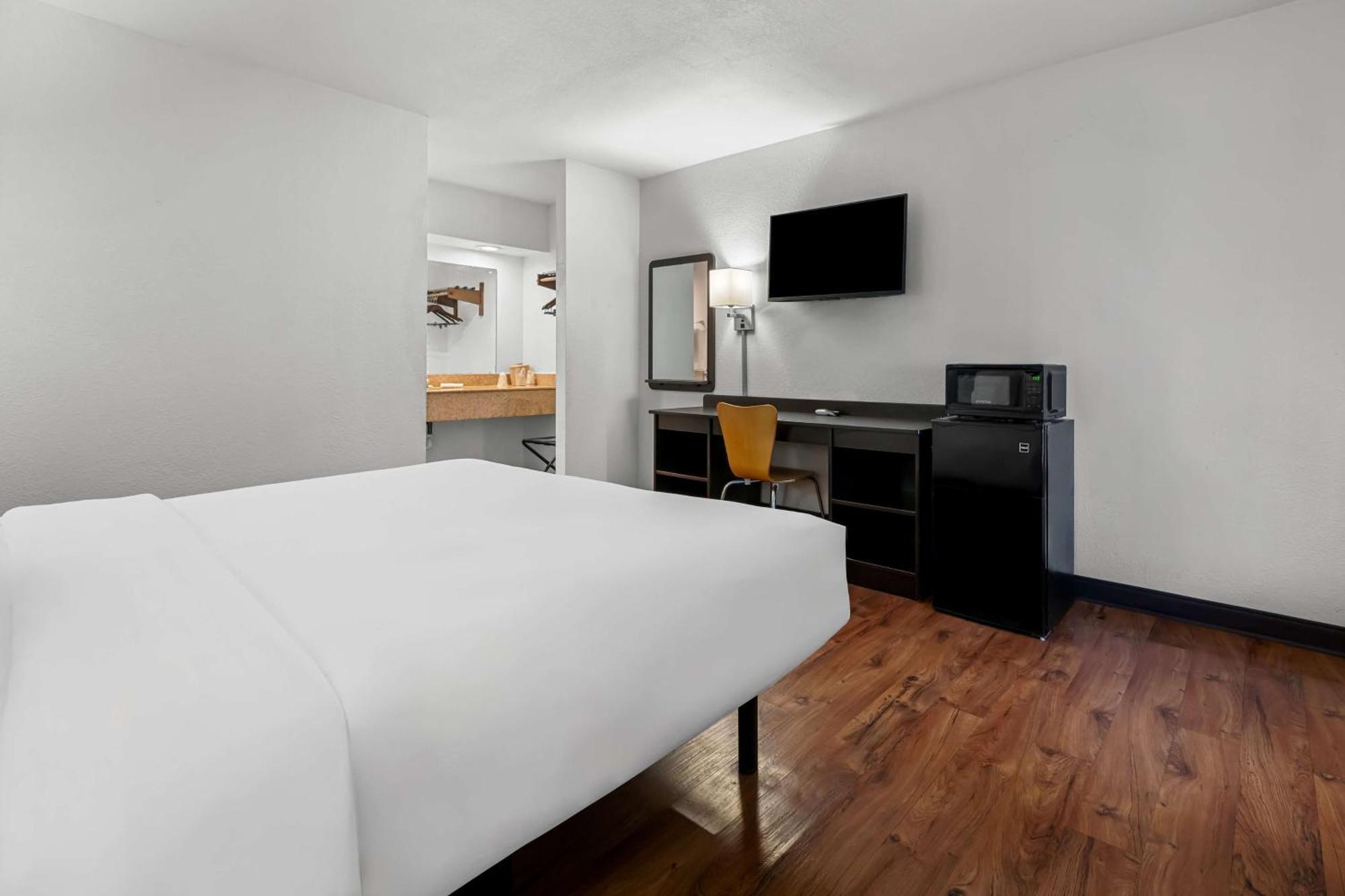 Americas Best Value Inn Hamilton 外观 照片