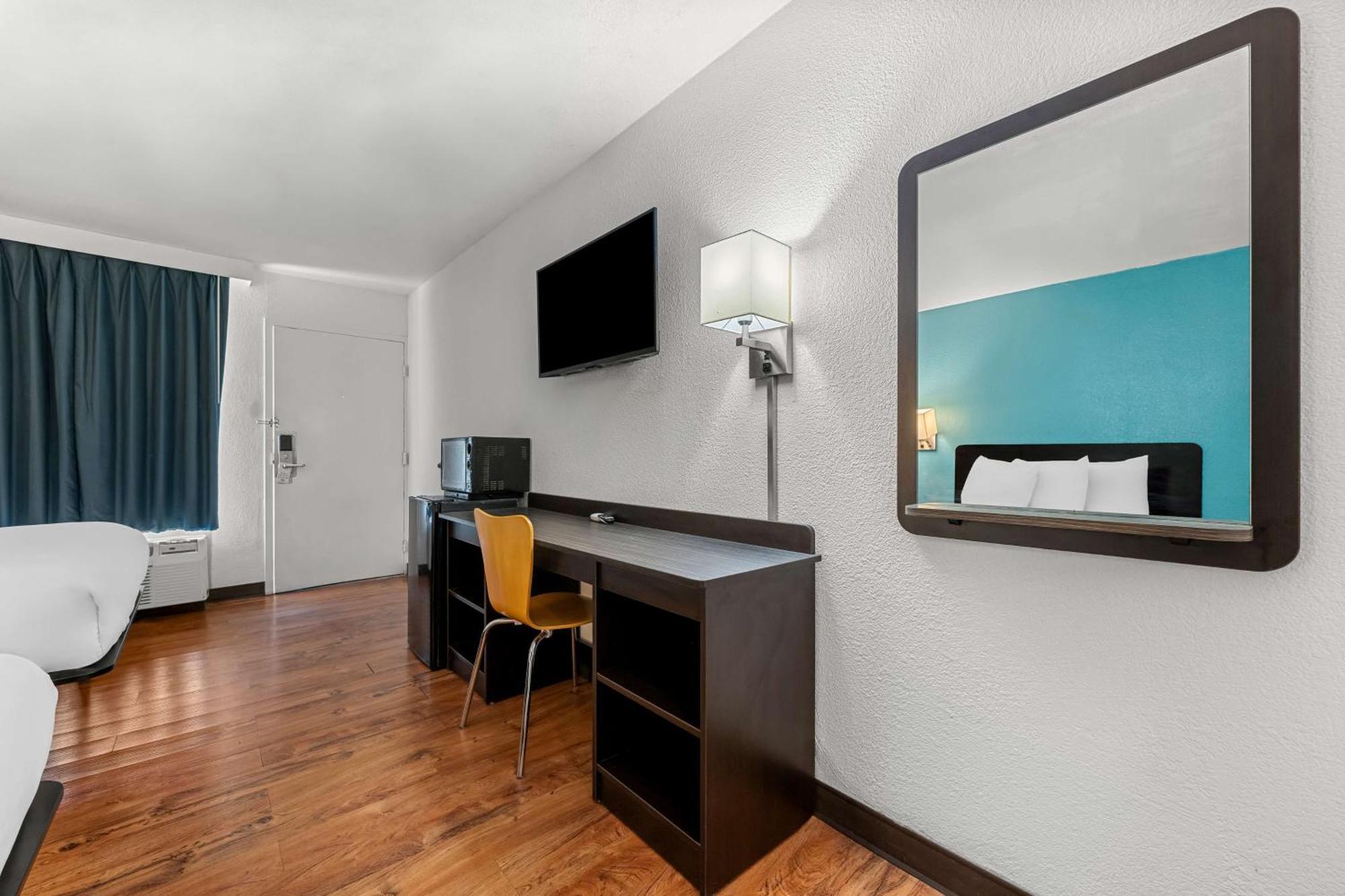 Americas Best Value Inn Hamilton 外观 照片