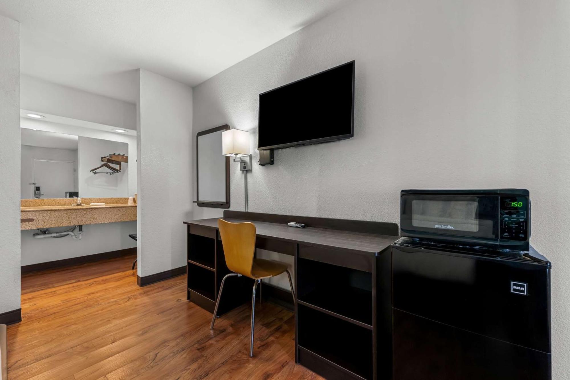 Americas Best Value Inn Hamilton 外观 照片