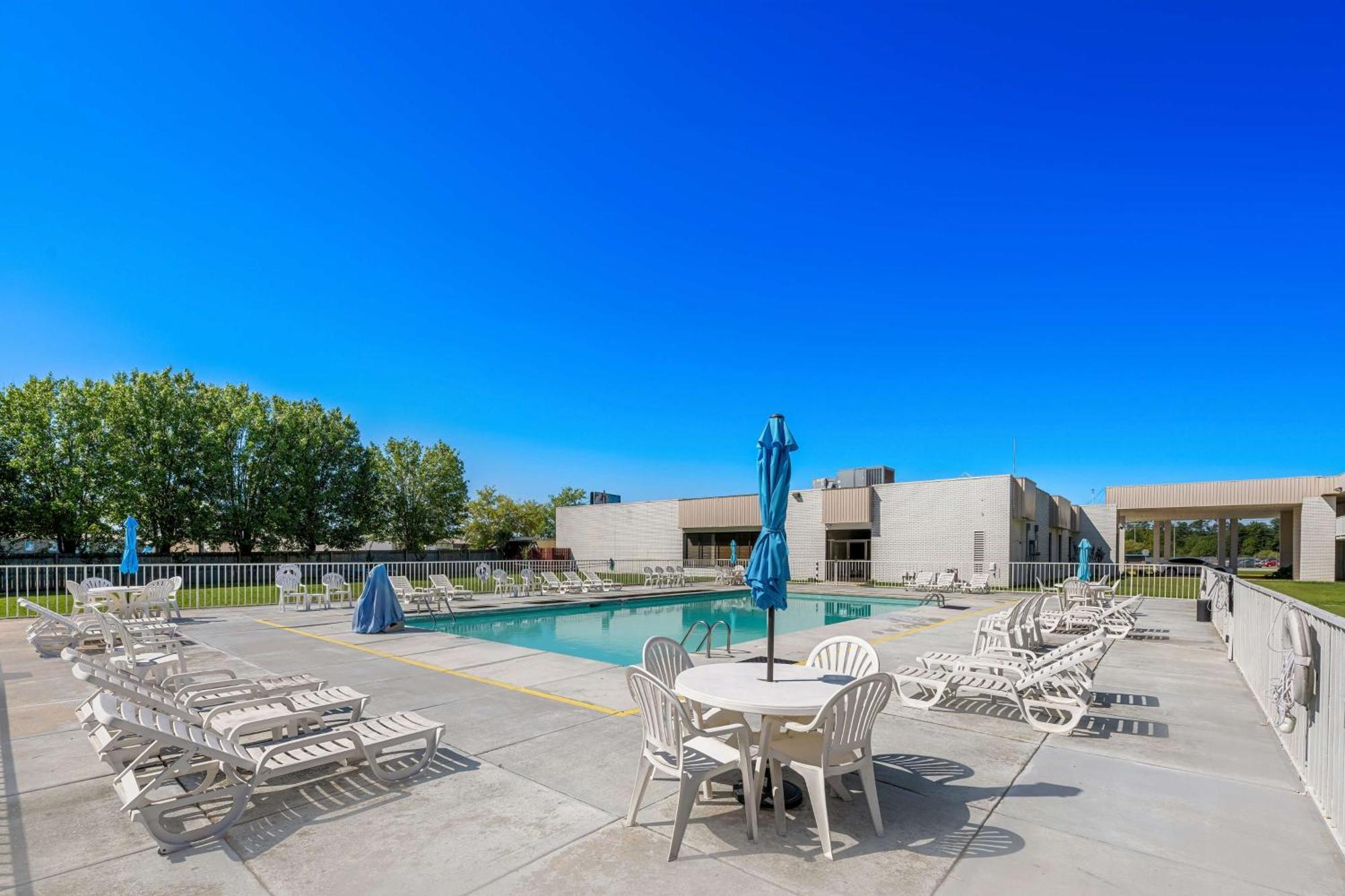 Americas Best Value Inn Hamilton 外观 照片